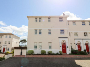 1 Highcliffe Mews